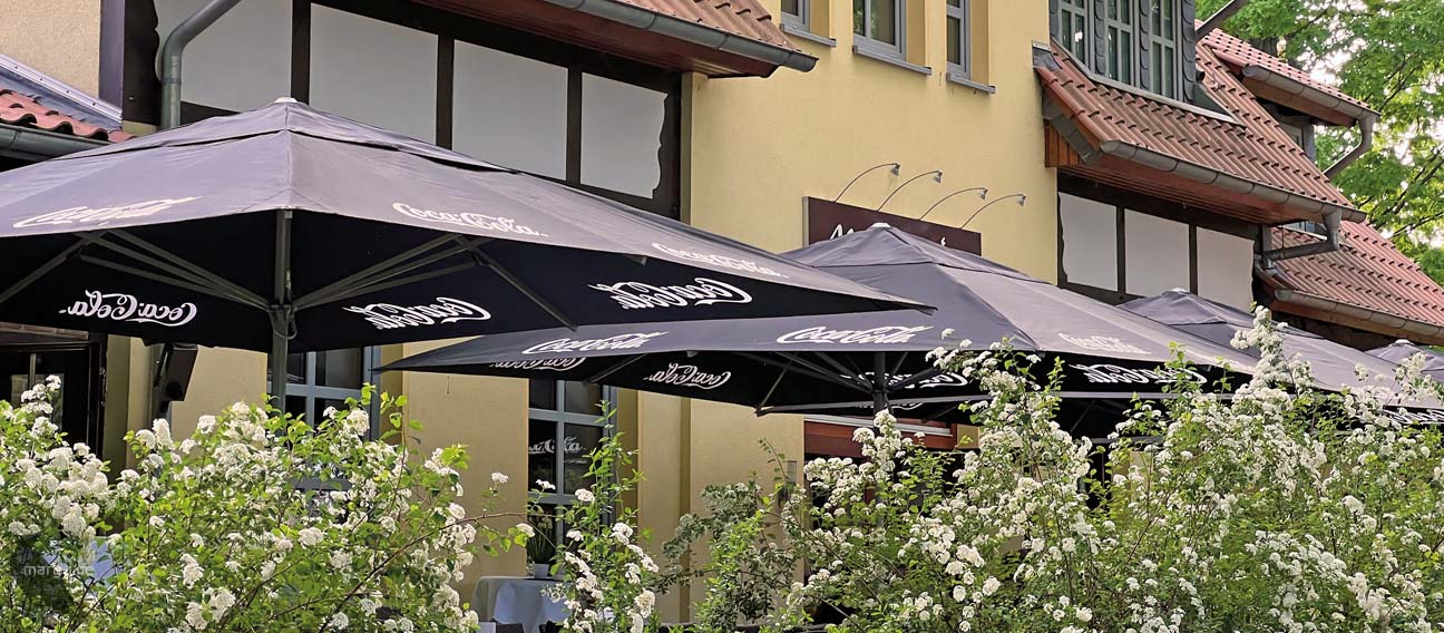 Restaurant Parkschlösschen Lehrte - Marg-i - Terrasse und Garten