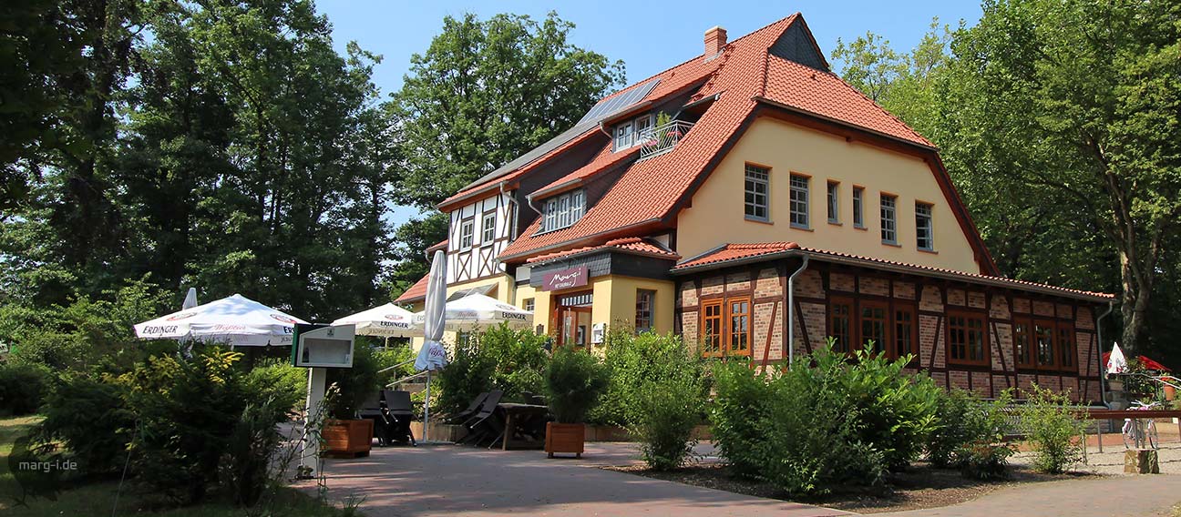 Restaurant Parkschlösschen Lehrte - Marg-i - Terrasse und Garten